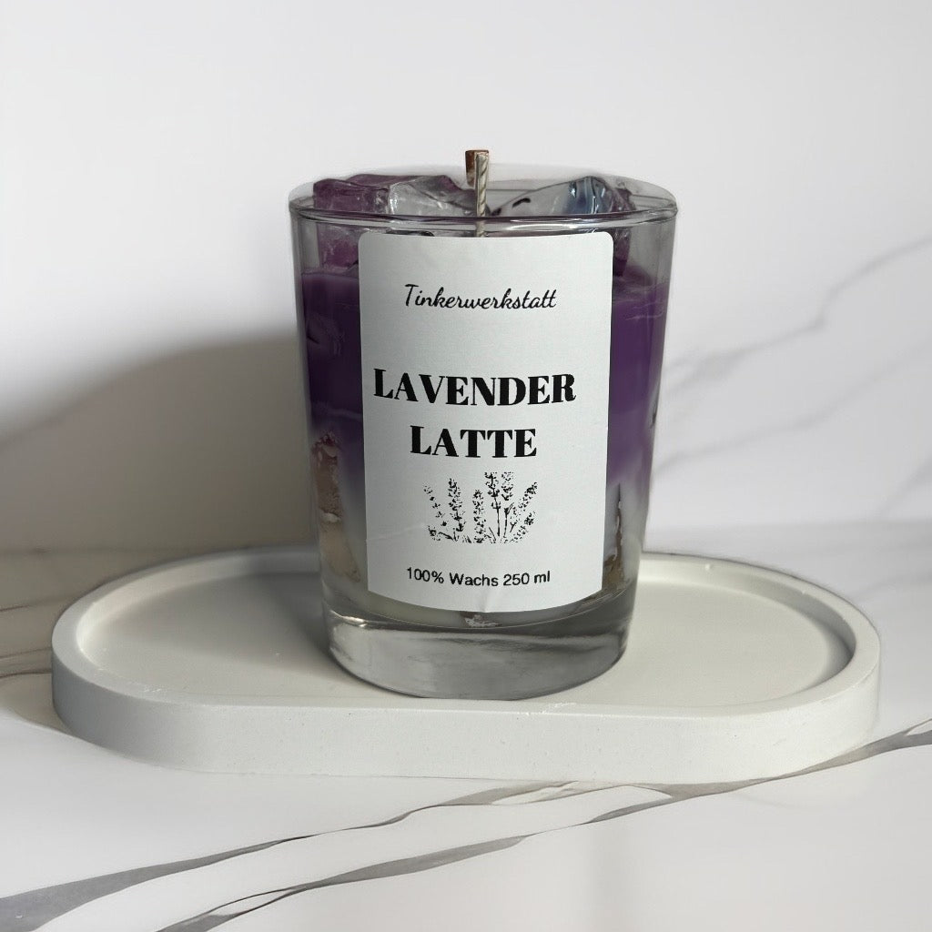 Lavender Latte (ohne Dekoration)